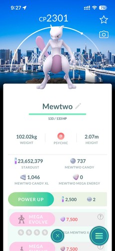 Mewtwo con sfondo - tokyo,